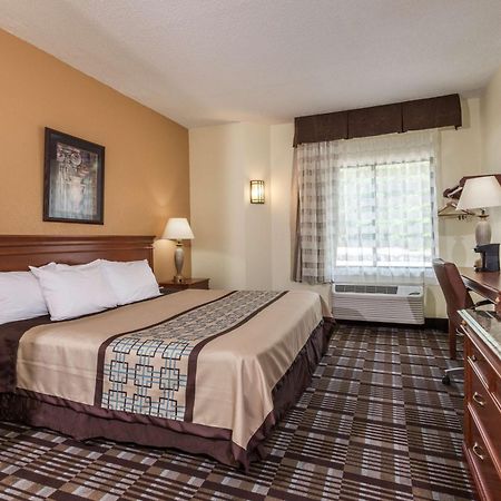 Days Inn By Wyndham Yadkinville Εξωτερικό φωτογραφία