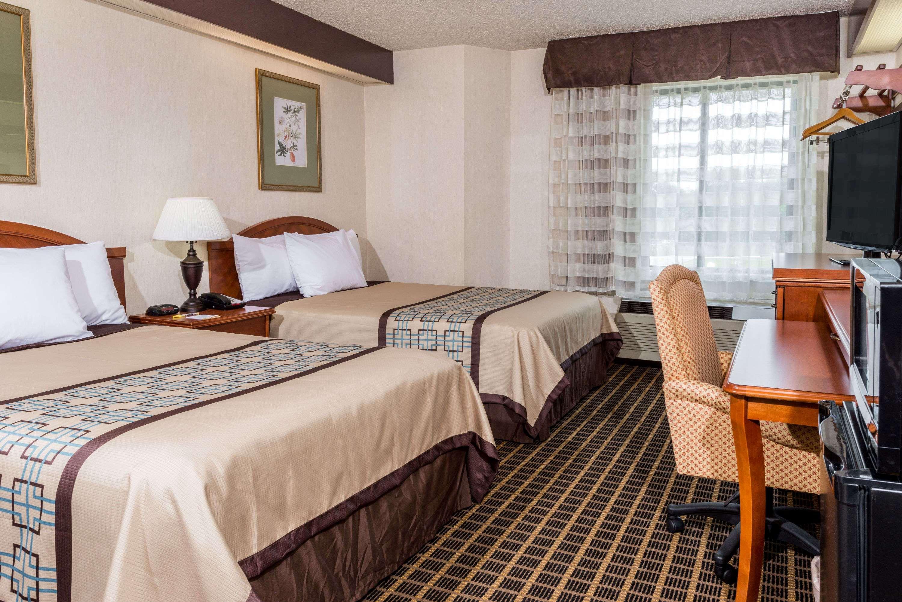 Days Inn By Wyndham Yadkinville Εξωτερικό φωτογραφία