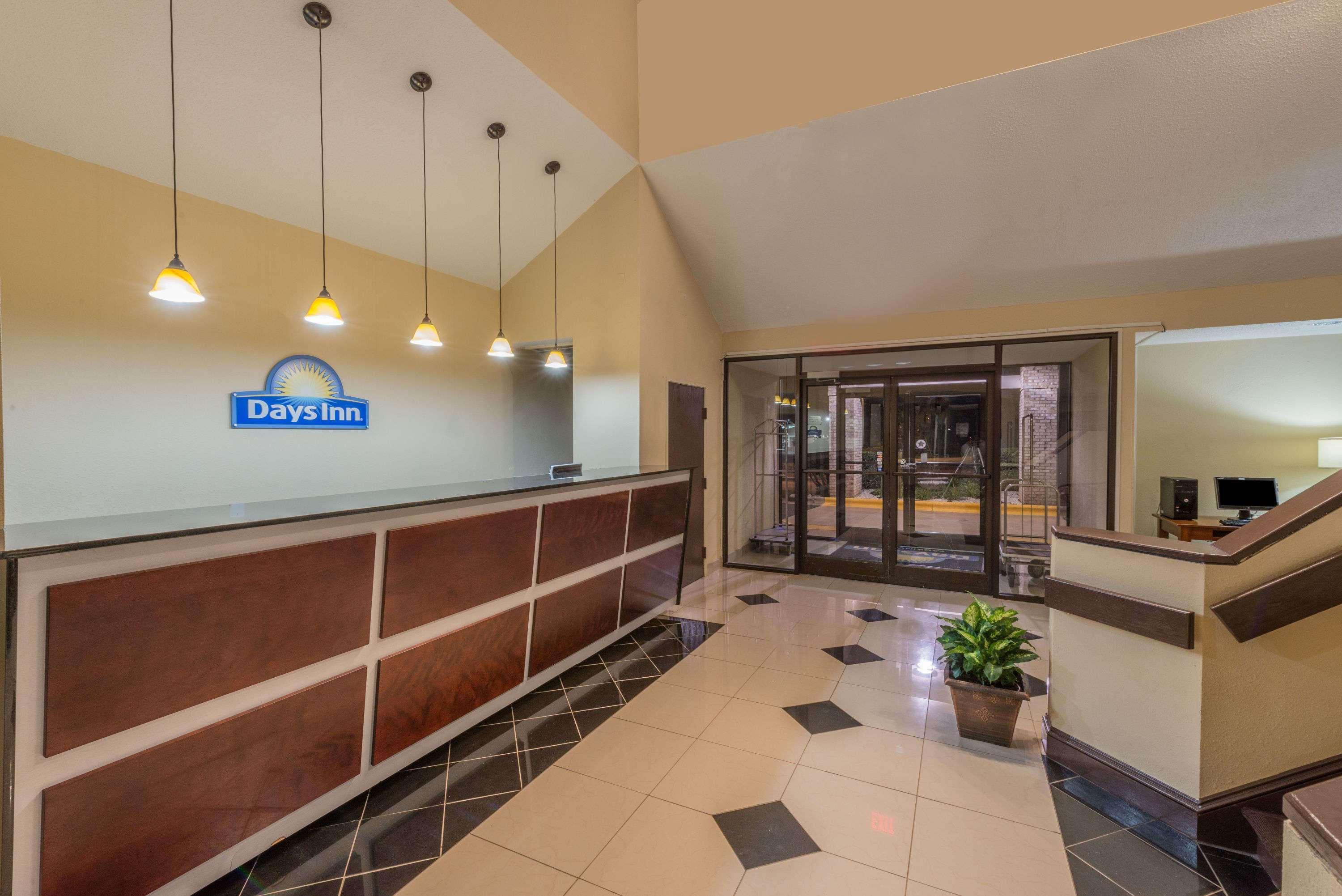 Days Inn By Wyndham Yadkinville Εξωτερικό φωτογραφία